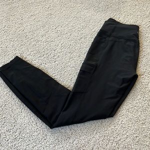 Eddie Bauer black small leggings with pockets.  No tags but never wore them.